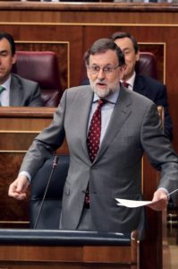 le Premier ministre espagnol Rajoy a sur les bras une affaire compliquée et explosive. Politique magazine
