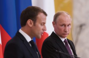 En mai 2018, Macron a rencontré Poutine à Saint-Pétersbourg, poursuivant son pari de faire converger tous les points de vue.